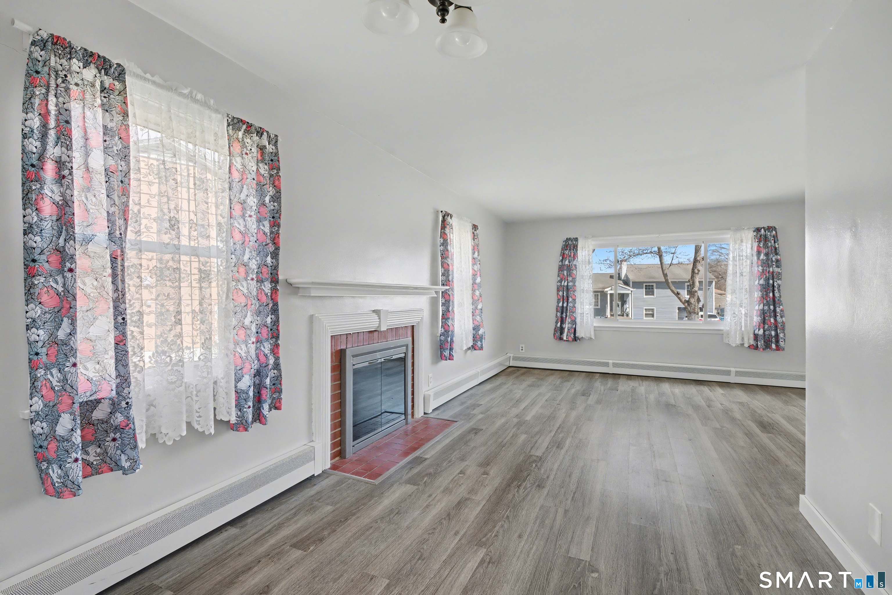 41 Sunnybrook Bend Waterbury CT 06708