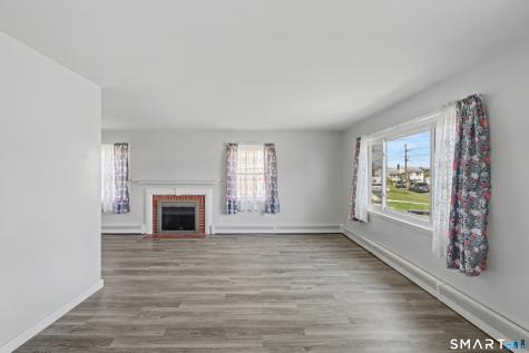 41 Sunnybrook Bend Waterbury CT 06708