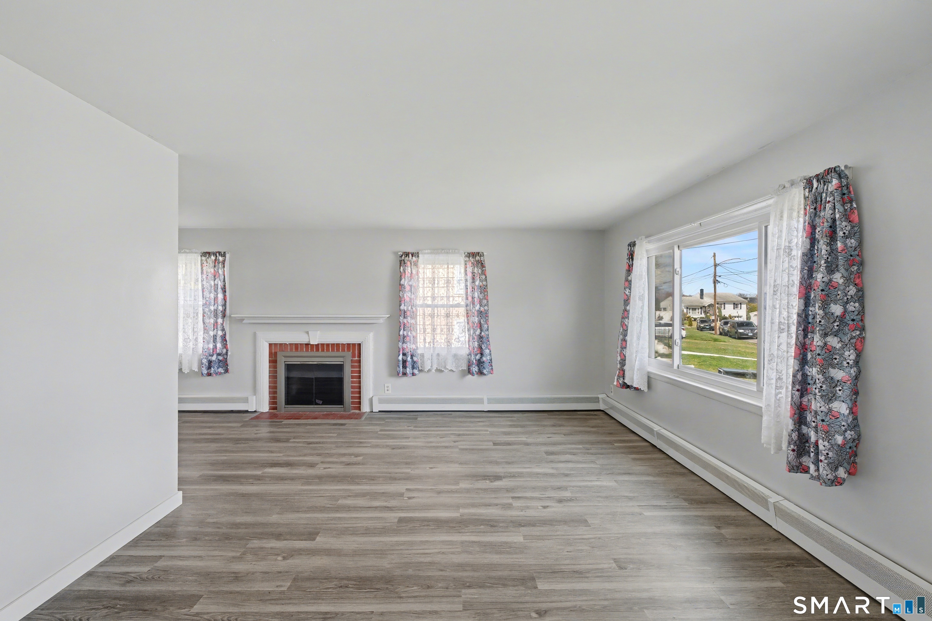 41 Sunnybrook Bend Waterbury CT 06708