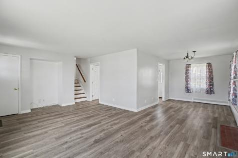41 Sunnybrook Bend Waterbury CT 06708