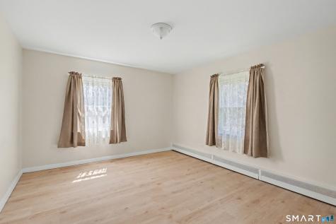 41 Sunnybrook Bend Waterbury CT 06708