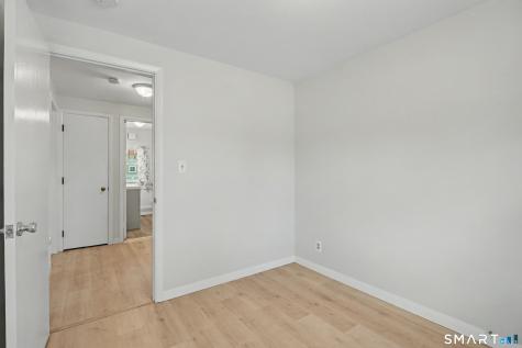 41 Sunnybrook Bend Waterbury CT 06708