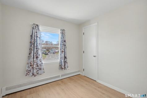 41 Sunnybrook Bend Waterbury CT 06708