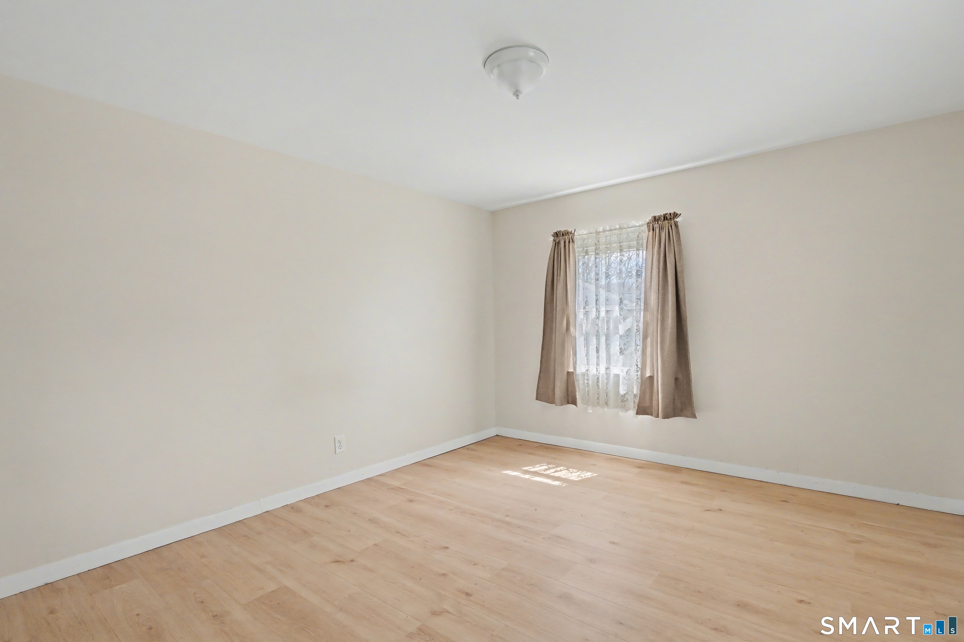 41 Sunnybrook Bend Waterbury CT 06708