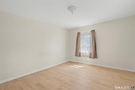 41 Sunnybrook Bend Waterbury CT 06708