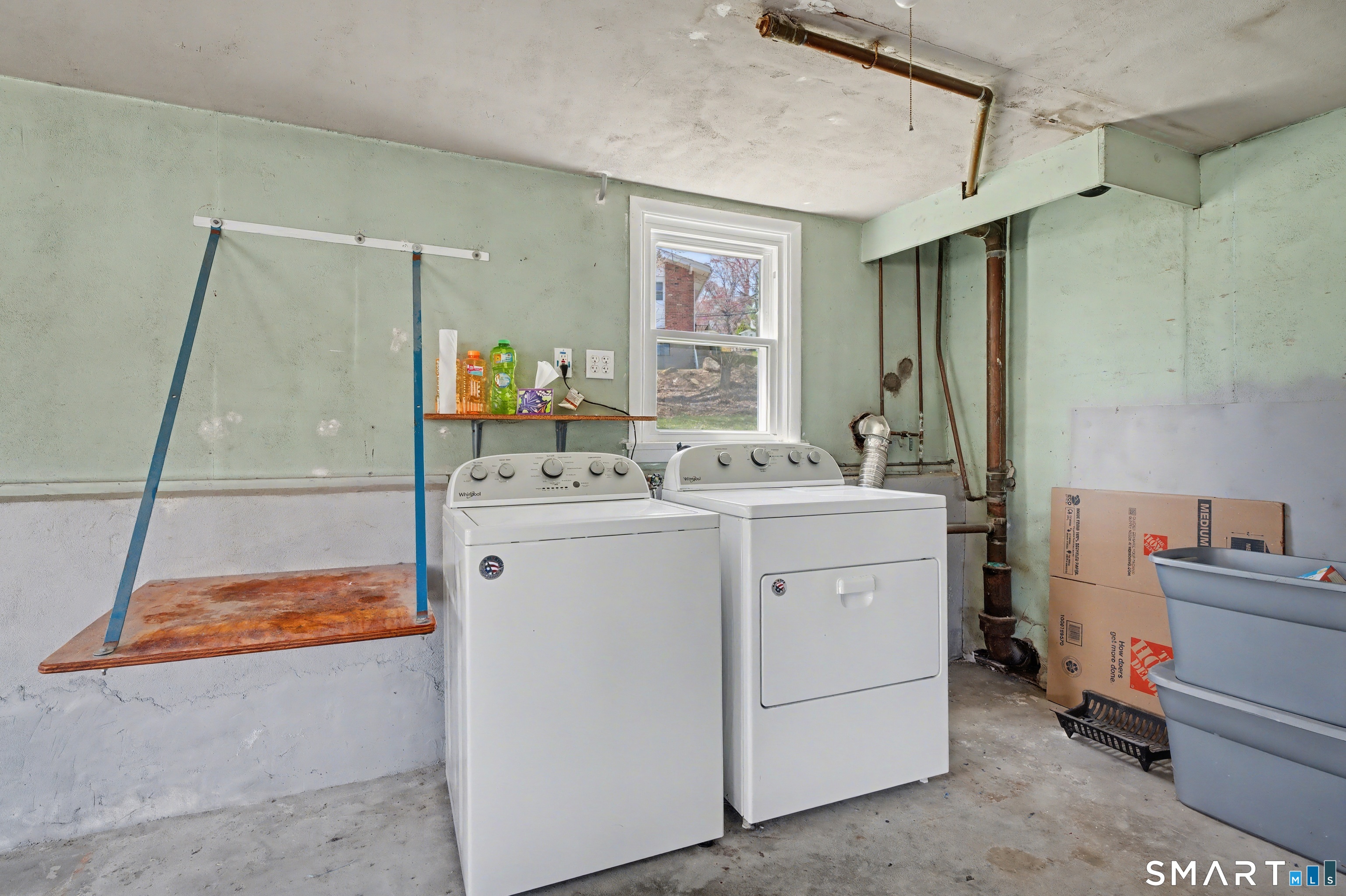 41 Sunnybrook Bend Waterbury CT 06708