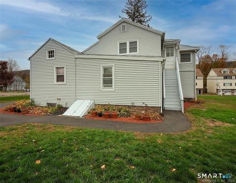 1690 Litchfield Turnpike Woodbridge CT 06525