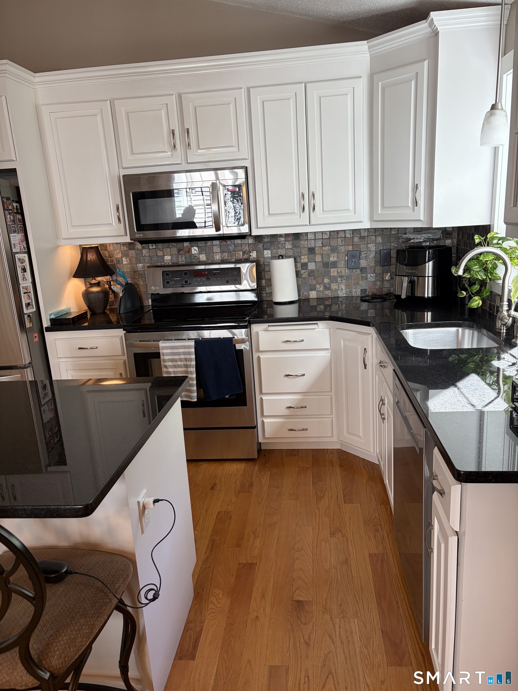 27 Tamarack Drive Bloomfield CT 06002