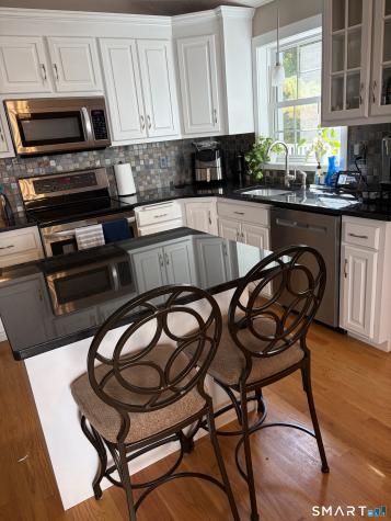 27 Tamarack Drive Bloomfield CT 06002