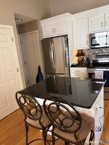 27 Tamarack Drive Bloomfield CT 06002