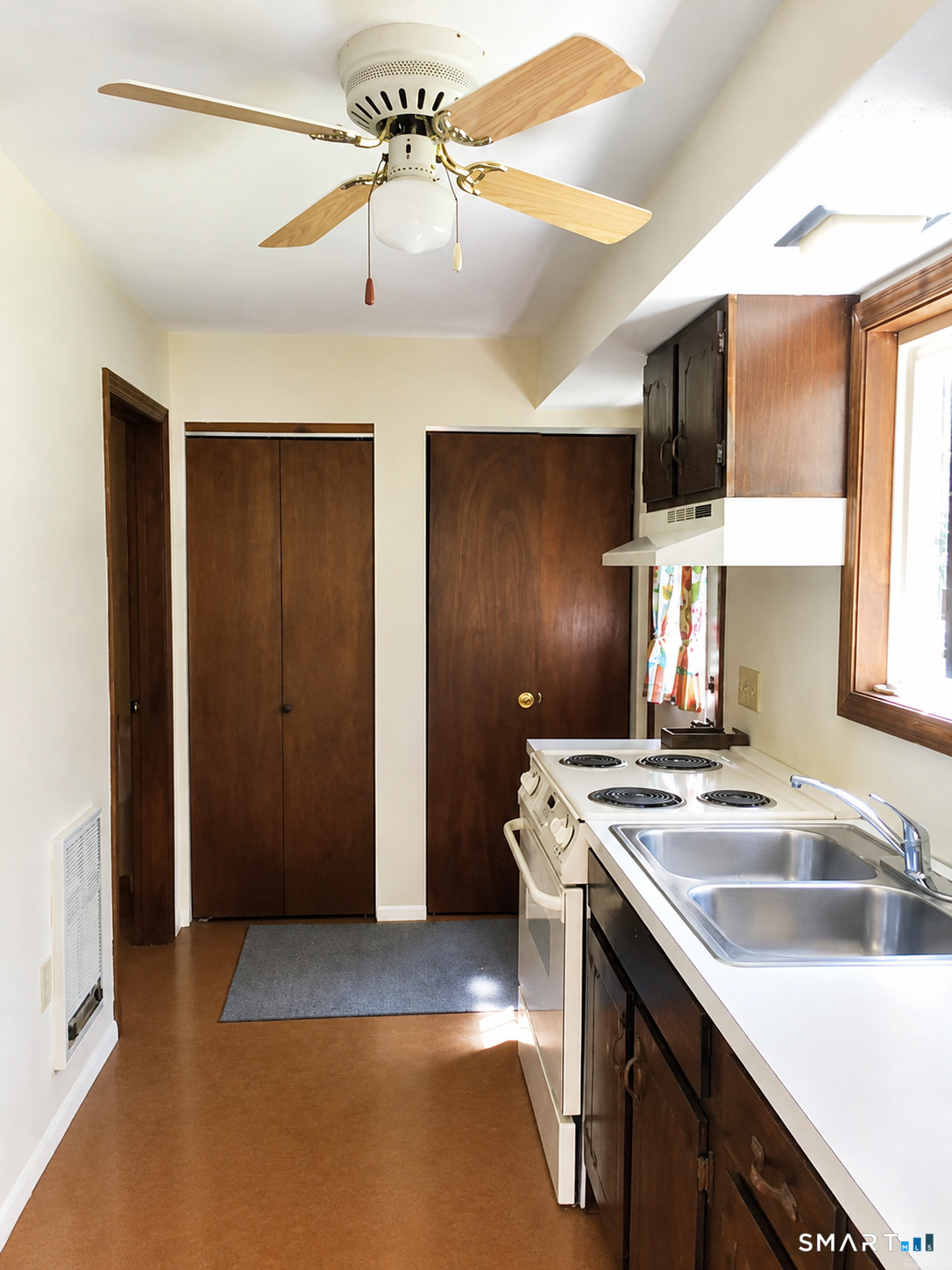 347 Fox Road Putnam CT 06260