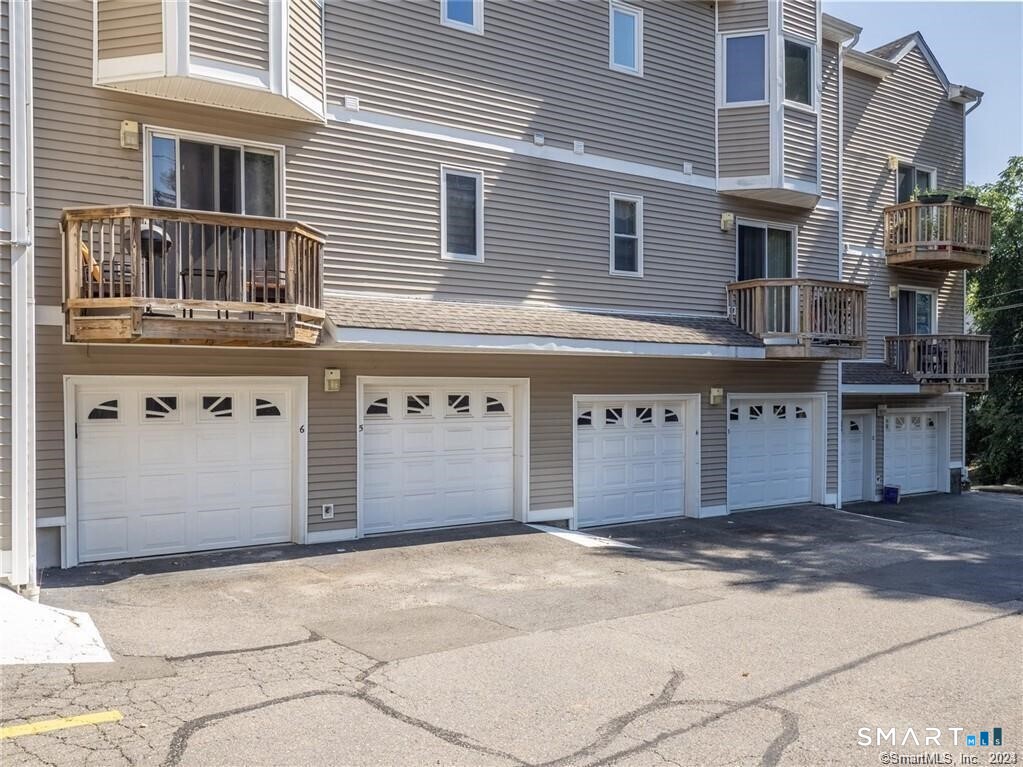 63 Glenrock Road Norwalk CT 06850