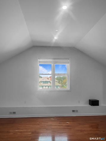 1042 Iranistan Avenue Bridgeport CT 06604