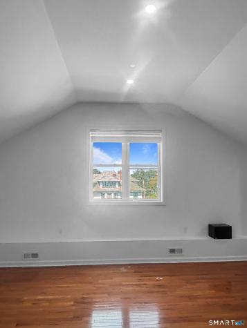 1042 Iranistan Avenue Bridgeport CT 06604