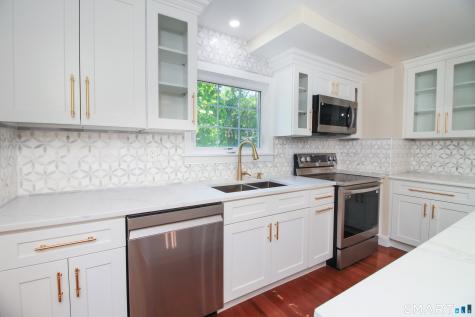 549 Boston Post Road Waterford CT 06385