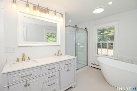 549 Boston Post Road Waterford CT 06385
