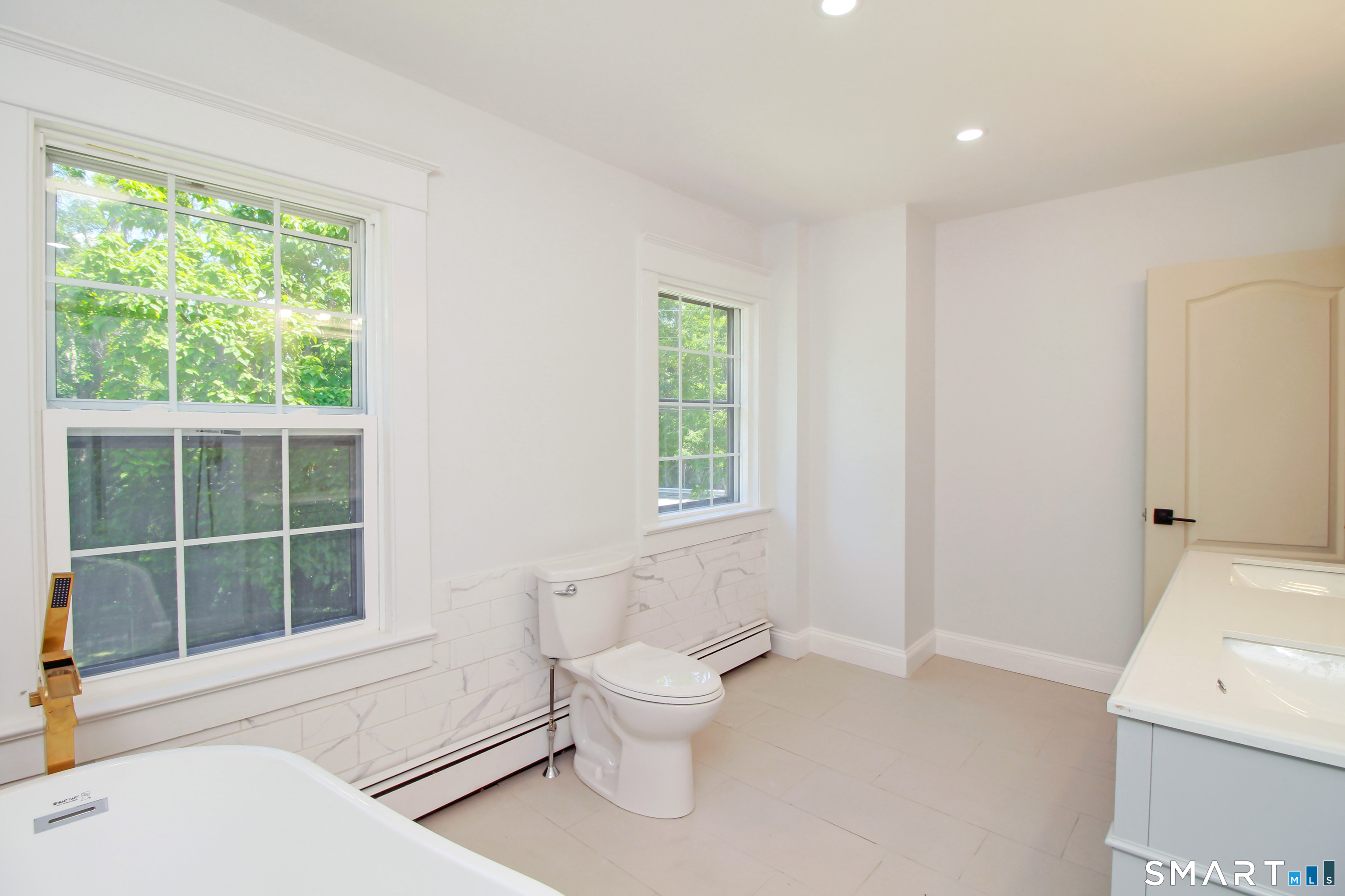 549 Boston Post Road Waterford CT 06385