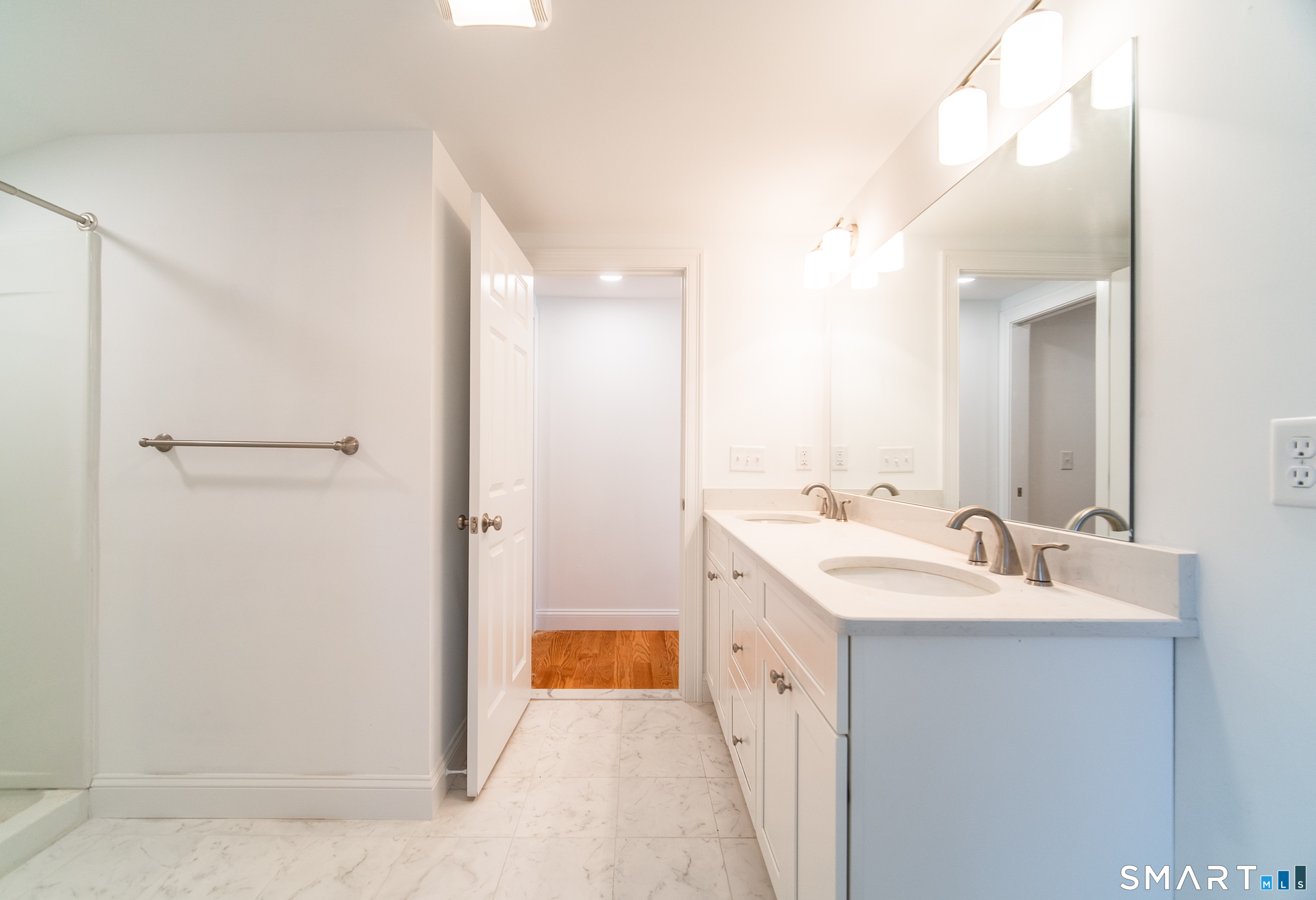 1154 Poquonnock Road Groton CT 06340