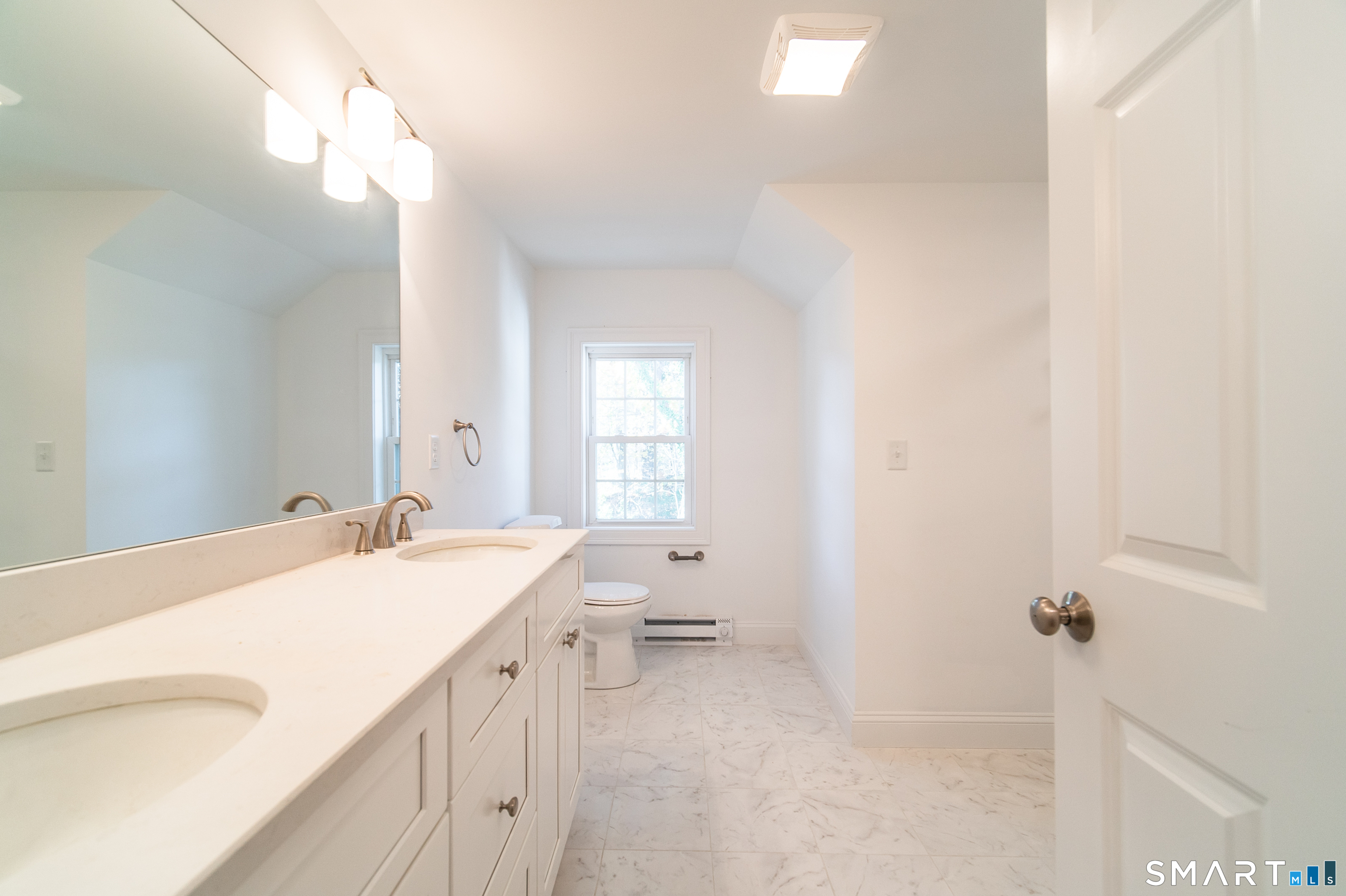 1154 Poquonnock Road Groton CT 06340