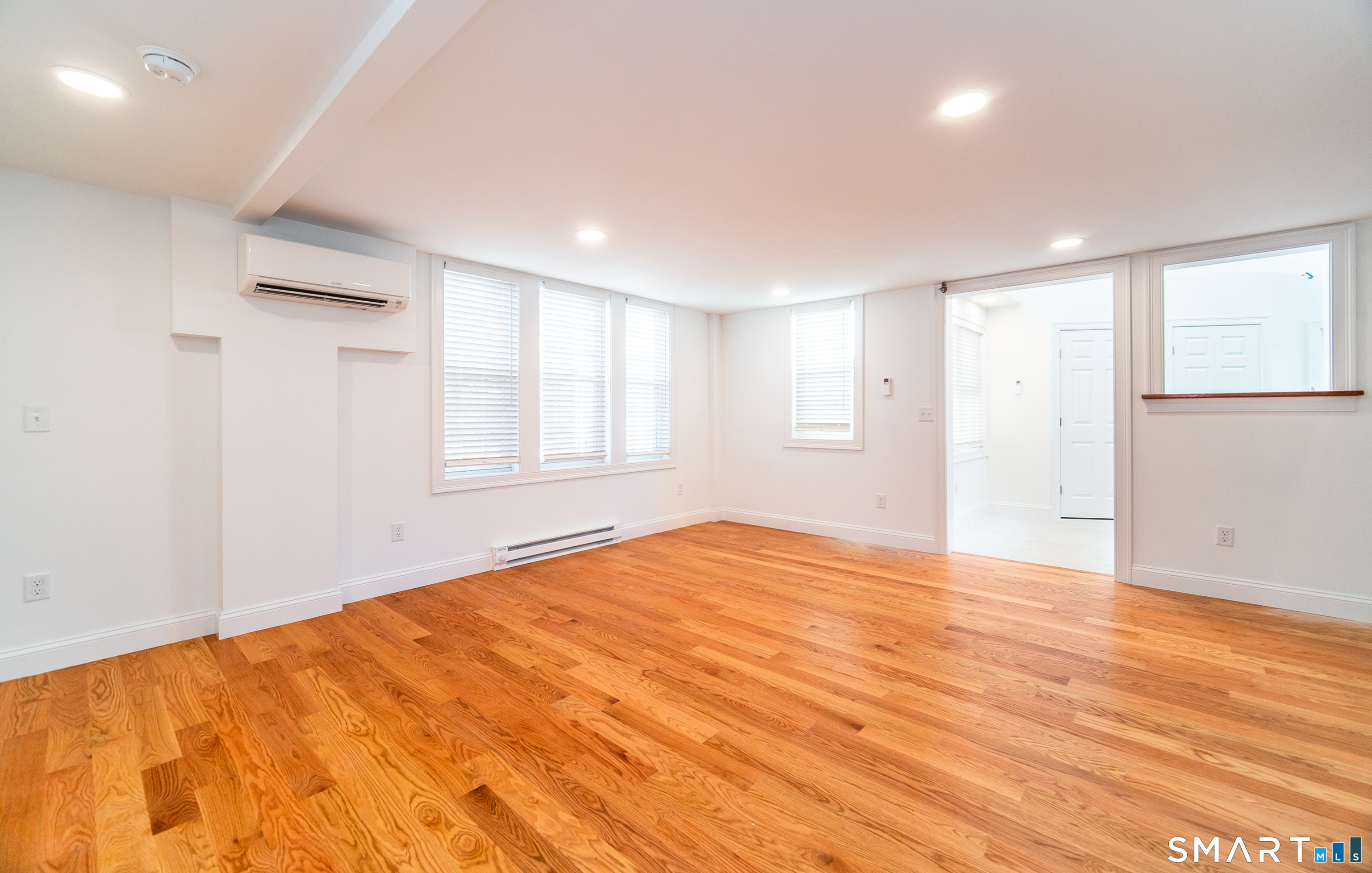 1154 Poquonnock Road Groton CT 06340