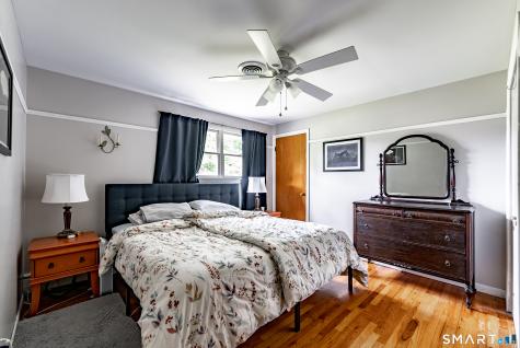 15 Roarke Road North Haven CT 06473