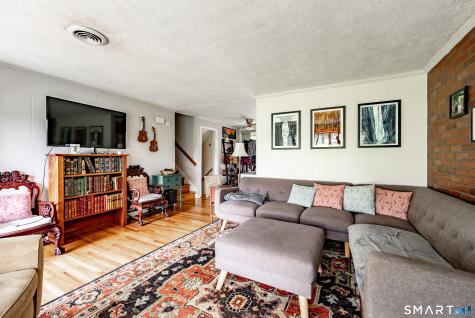 15 Roarke Road North Haven CT 06473
