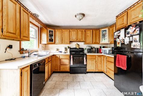 15 Roarke Road North Haven CT 06473