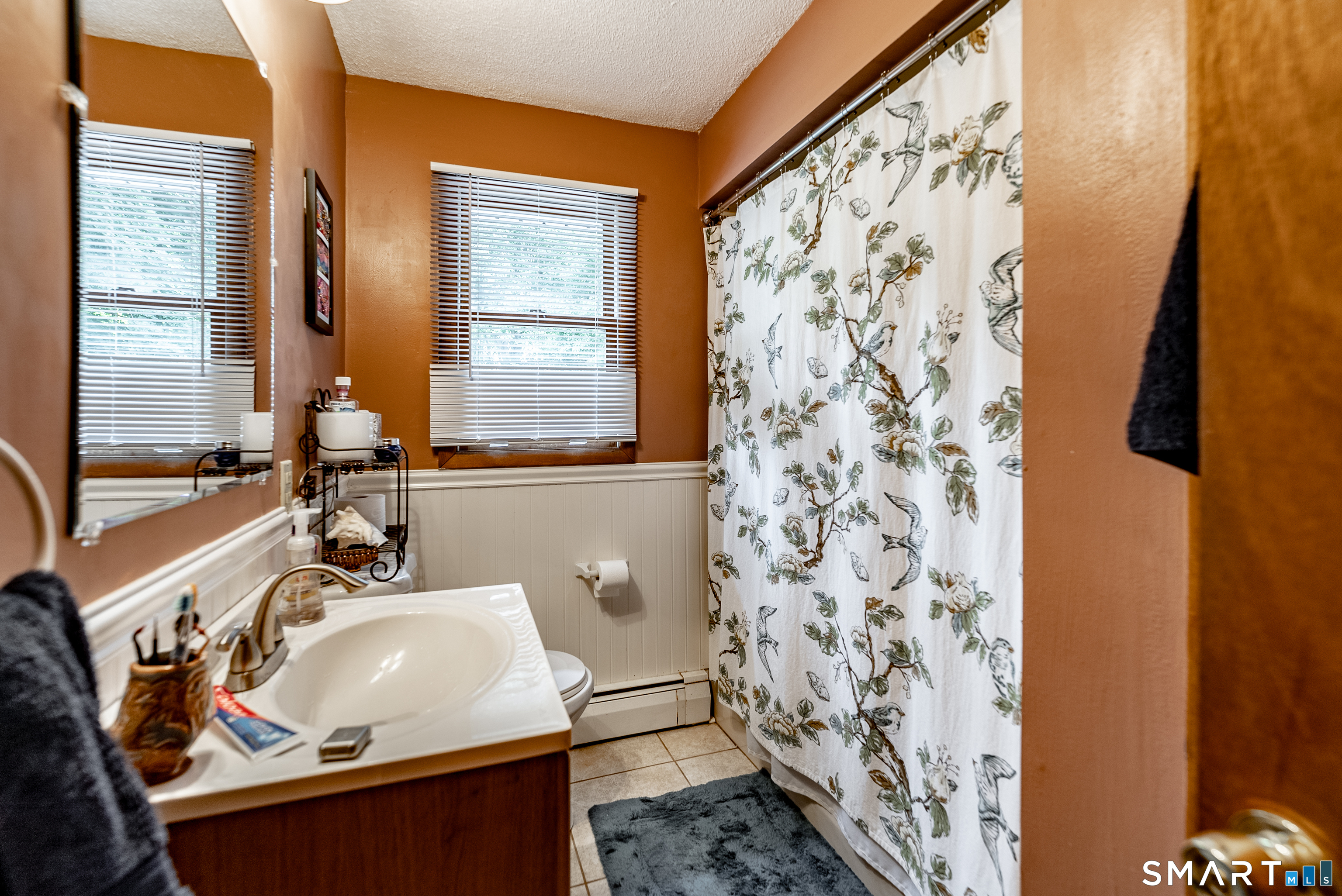 15 Roarke Road North Haven CT 06473