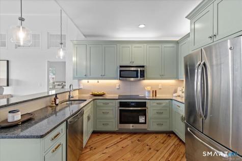 60 Willow Street Stonington CT 06355