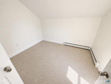 7 Mohegan Street Putnam CT 06260