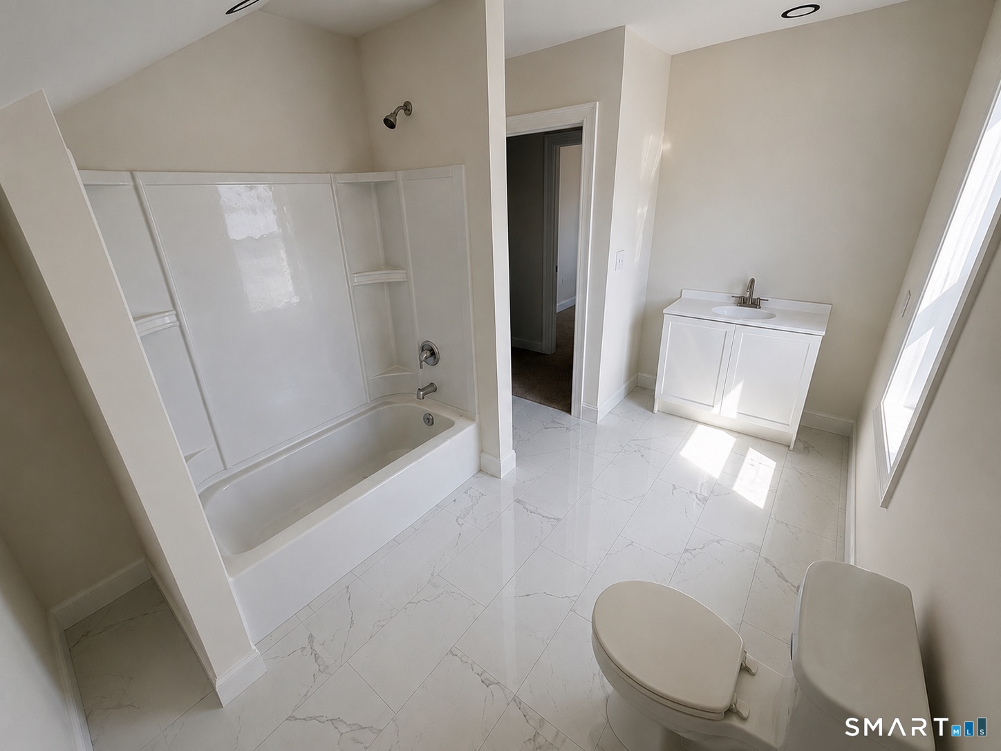 7 Mohegan Street Putnam CT 06260