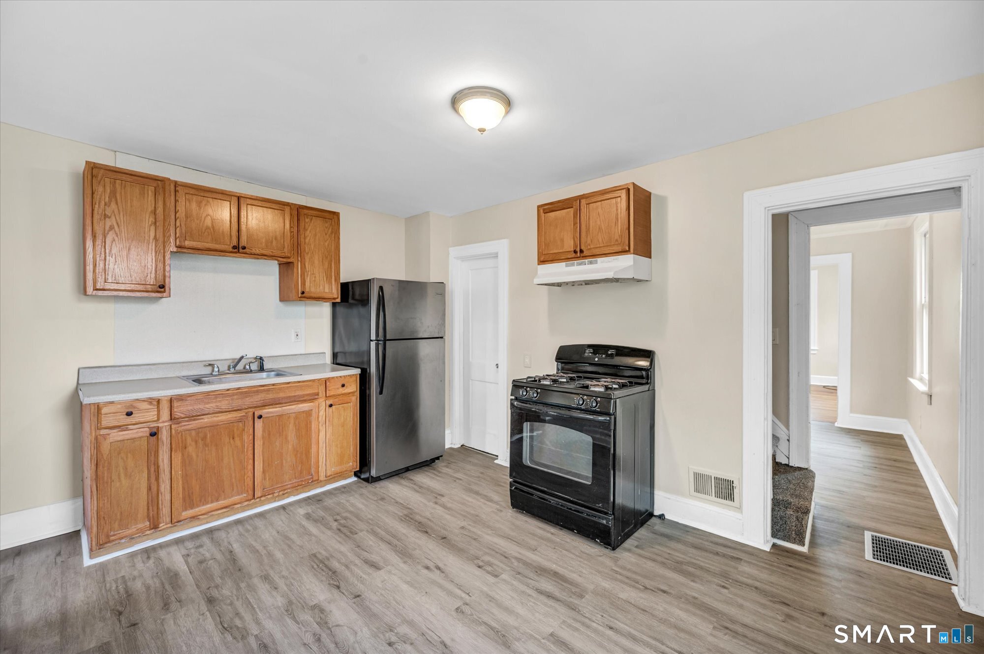 128-130 Sisson Street East Hartford CT 06118