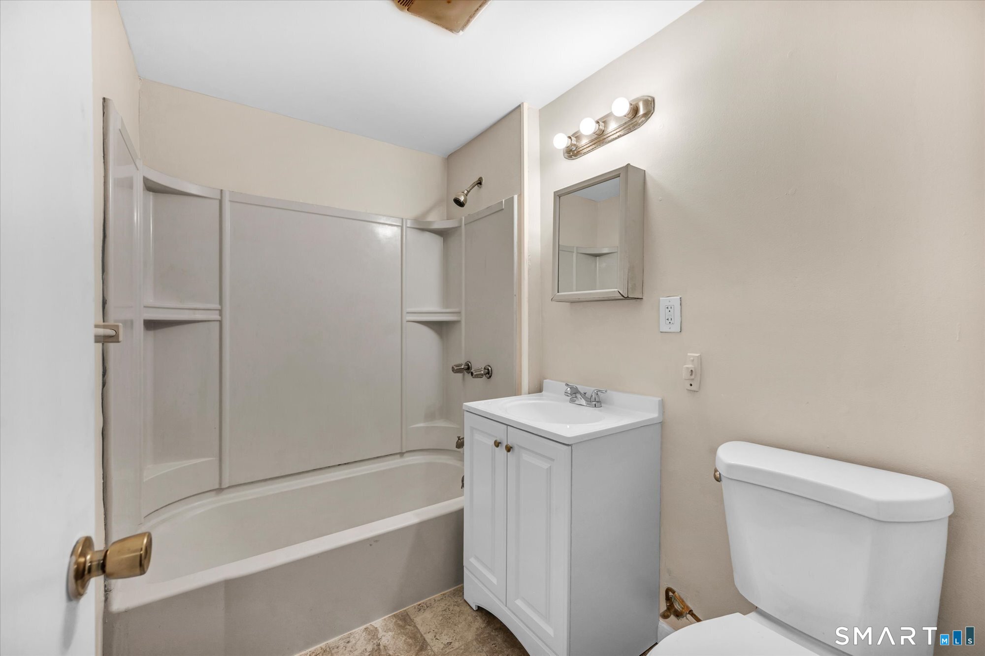 128-130 Sisson Street East Hartford CT 06118