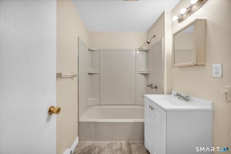 128-130 Sisson Street East Hartford CT 06118