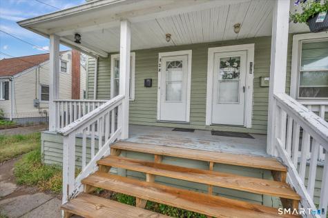 128-130 Sisson Street East Hartford CT 06118