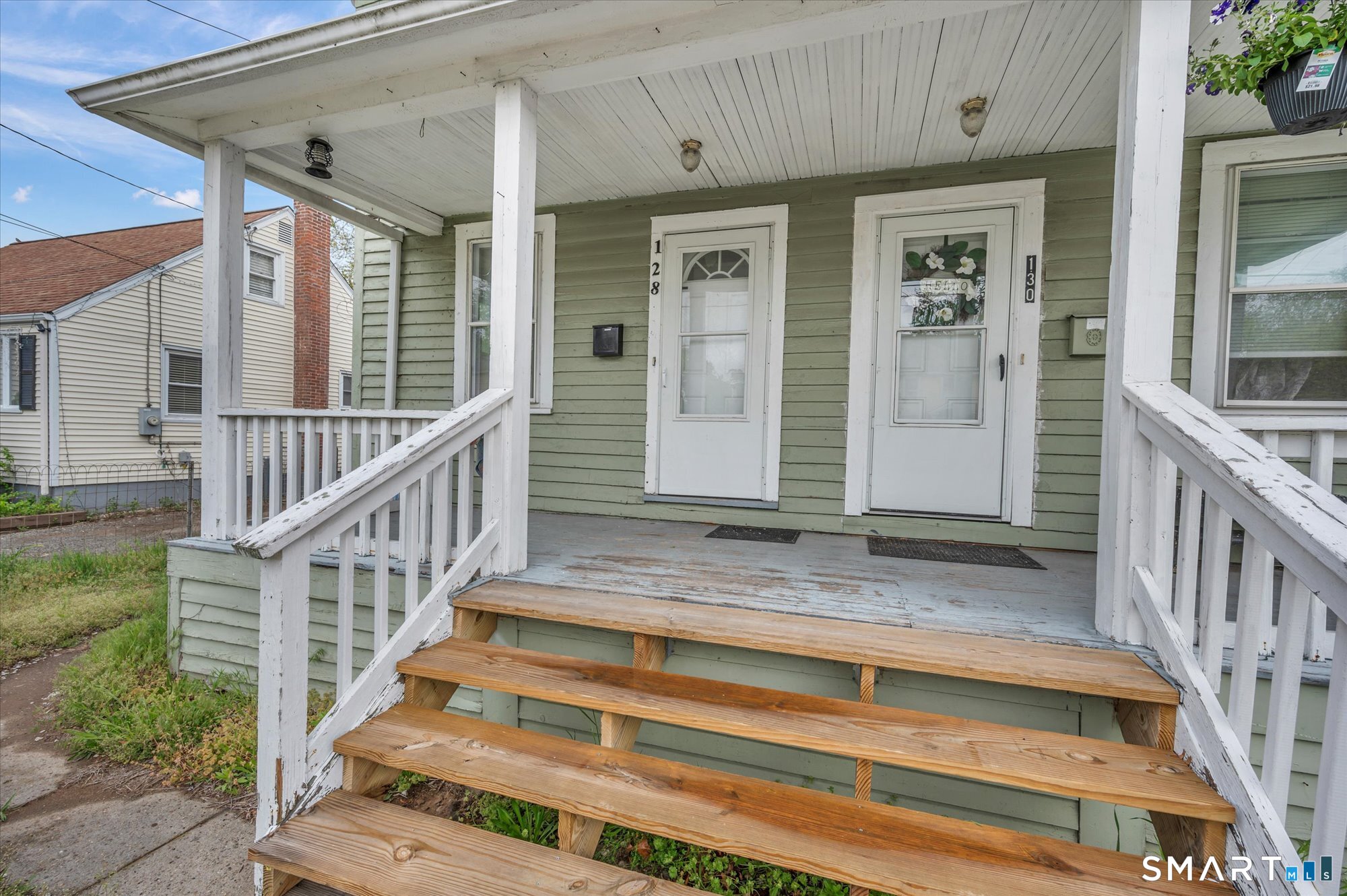128-130 Sisson Street East Hartford CT 06118