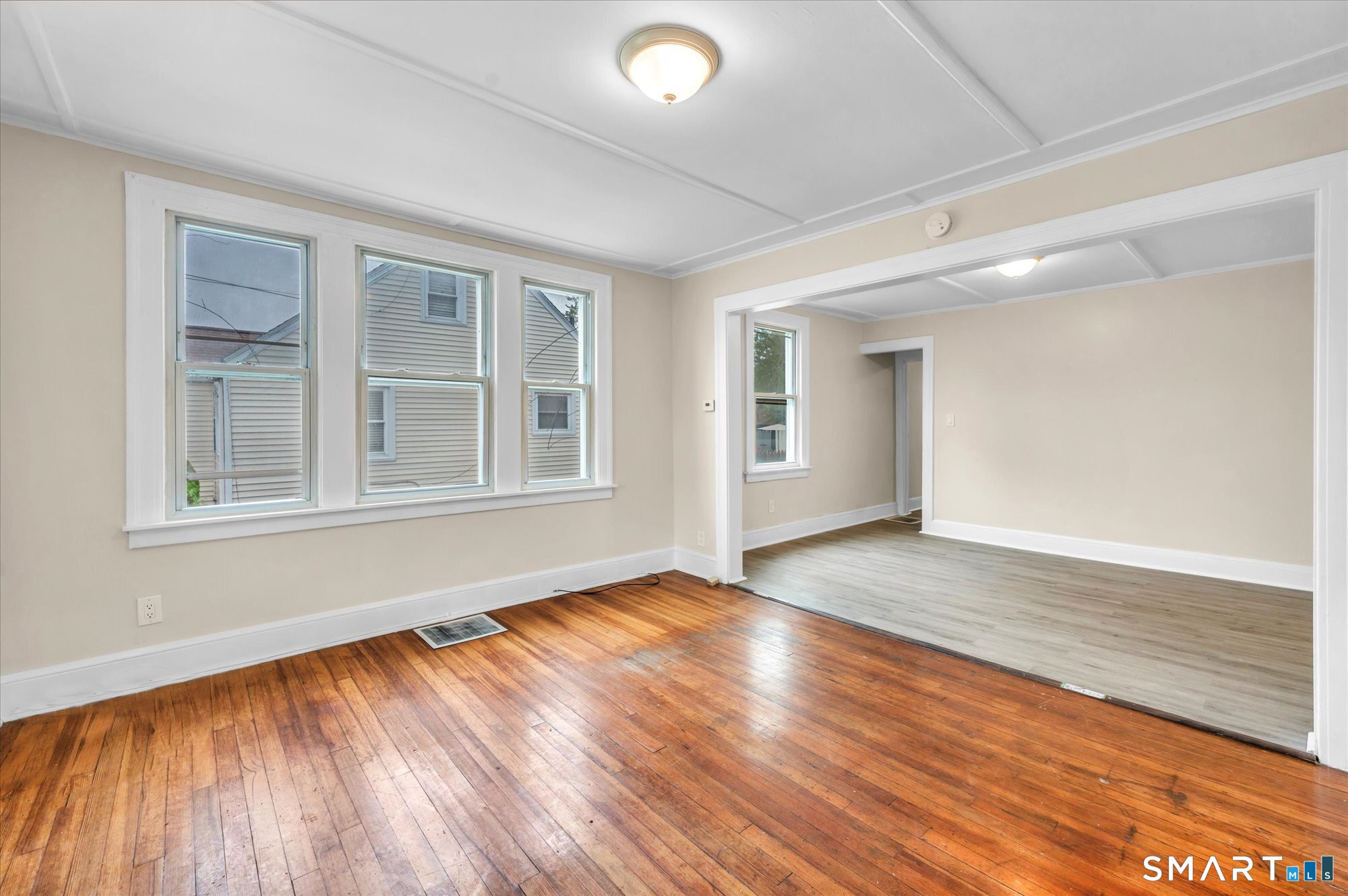 128-130 Sisson Street East Hartford CT 06118