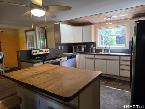 102 Fitchville Road Bozrah CT 06334