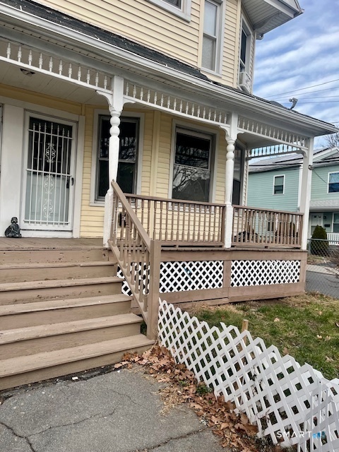 166 Laurel Avenue Bridgeport CT 06605