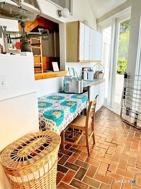 24 Nauyaug Point Road Stonington CT 06355