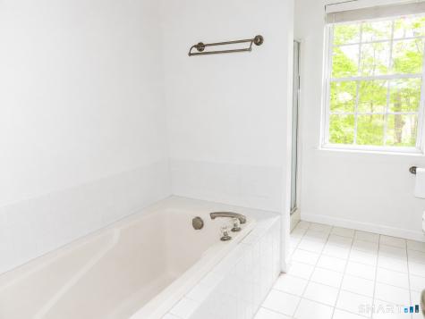 81 Old Colony Road Monroe CT 06468