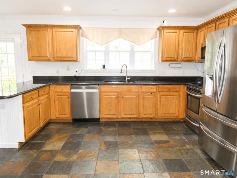 81 Old Colony Road Monroe CT 06468