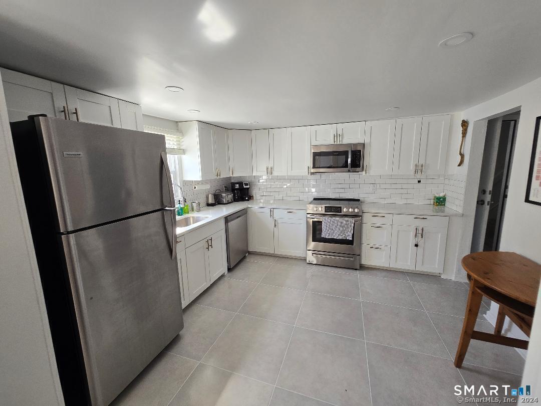 102 Thomas Street West Haven CT 06516