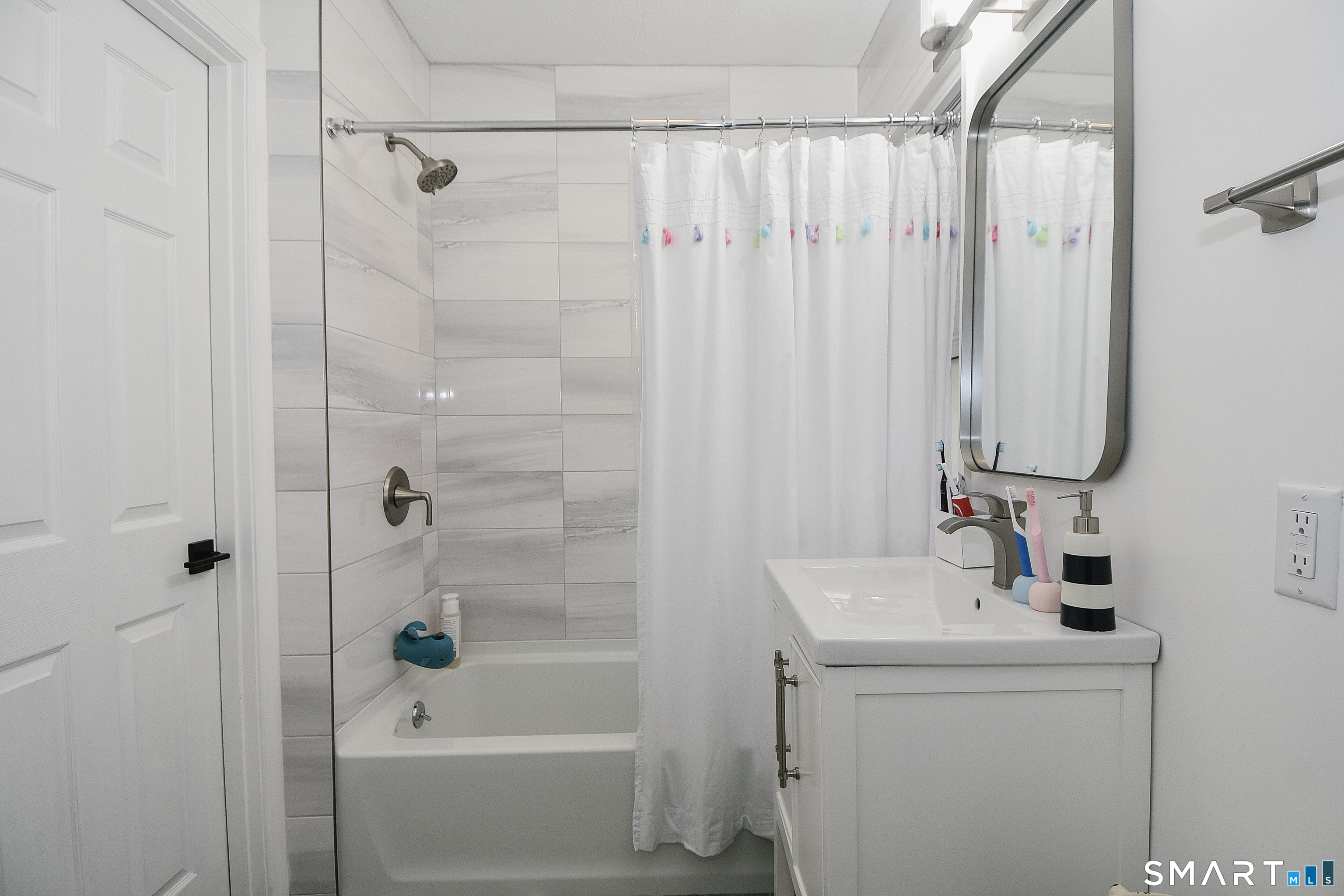 28 Garfield Road West Hartford CT 06107