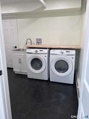 28 Garfield Road West Hartford CT 06107