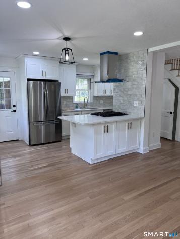 28 Garfield Road West Hartford CT 06107
