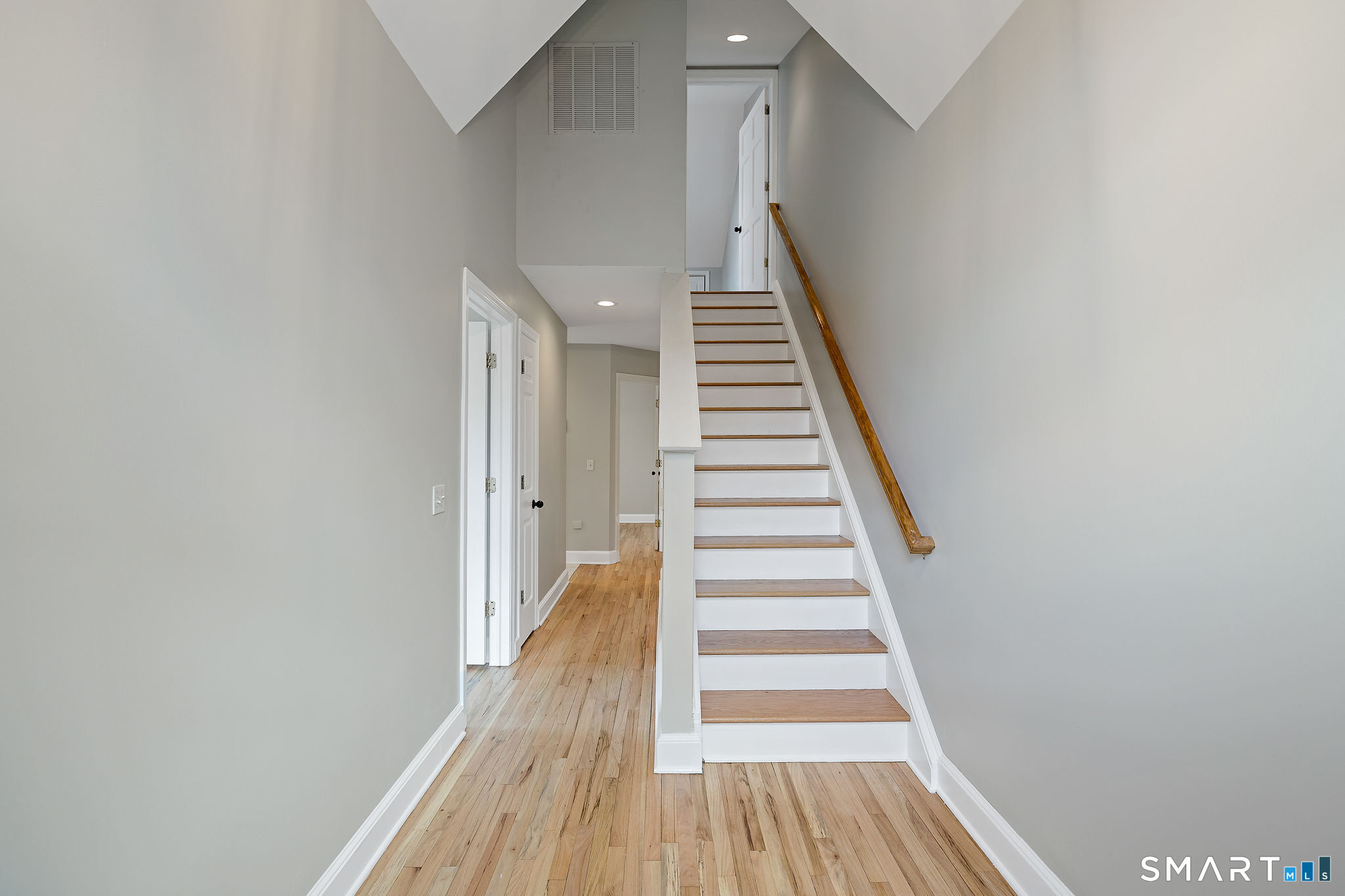 7 Edgewood Street Norwalk CT 06854