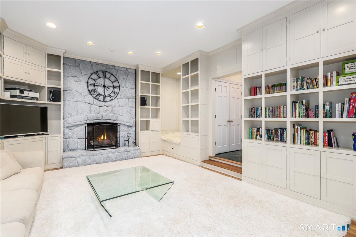 75 Dayton Road Redding CT 06896