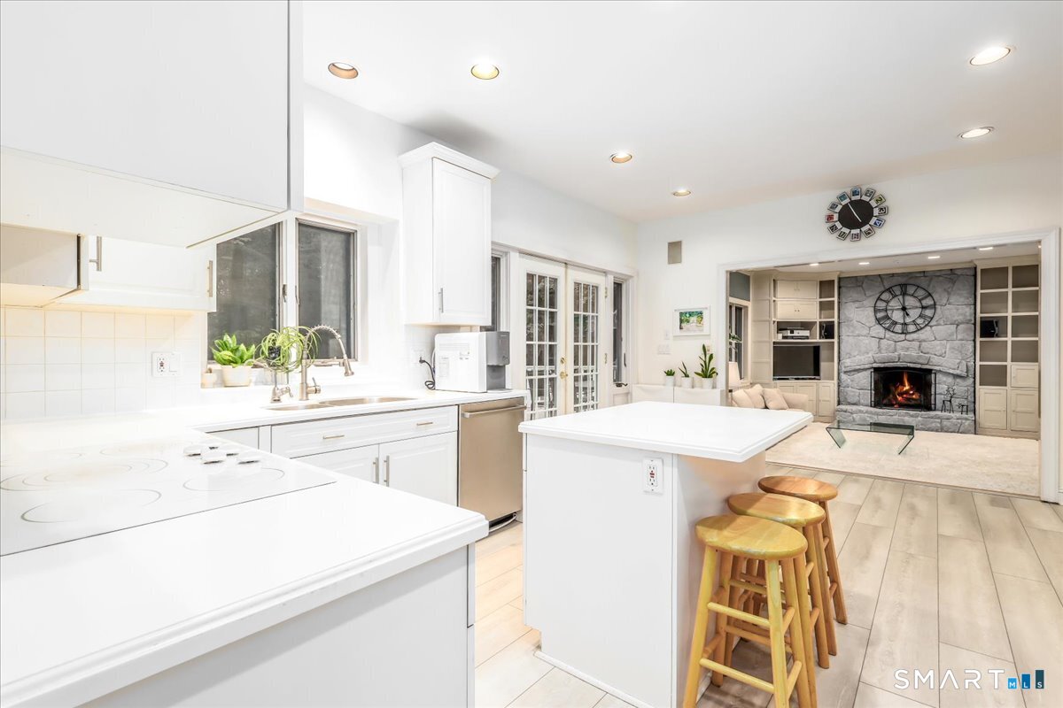 75 Dayton Road Redding CT 06896