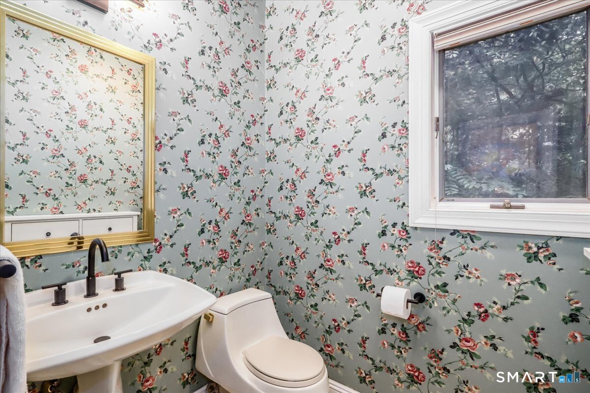 75 Dayton Road Redding CT 06896